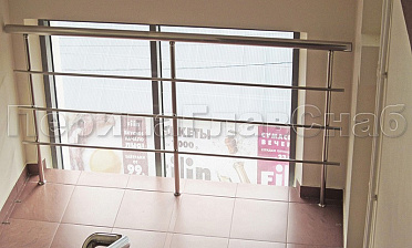 Межэтажное ограждение окна из нержавейки купить в Волгограде