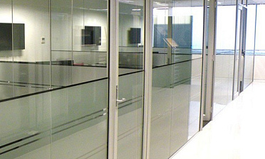 Перегородки из стекла в офисе купить в Волгограде