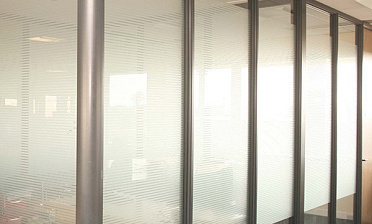 Перегородки из ПВХ и стекла - вариант 1 купить в Волгограде