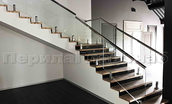 Стеклянные перила для колодезных лестниц в Волгограде. Готовые проекты ПерилаГлавСнаб Стеклянные перила для колодезных лестниц в Волгограде. Готовые проекты ПерилаГлавСнаб