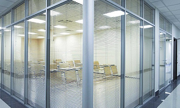 Cтеклянные перегородки - вариант 4 купить в Волгограде