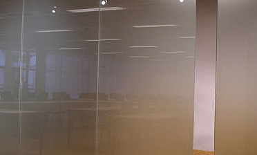 Стеклянные матовые перегородки в офис премиум купить в Волгограде