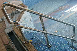 Поручни для бассейна в Волгограде. Готовые проекты ПерилаГлавСнаб - фото 3