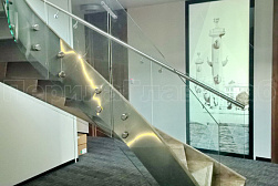 Стеклянные перила для винтовых лестниц в Волгограде. Готовые проекты ПерилаГлавСнаб - фото 7