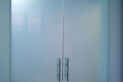 Раздвижные стеклянные двери в Волгограде. Готовые проекты ПерилаГлавСнаб - фото 6