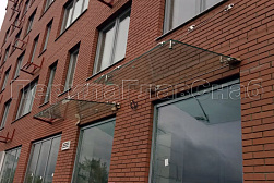 Стеклянные козырьки на вантах в Волгограде. Готовые проекты ПерилаГлавСнаб - фото 6