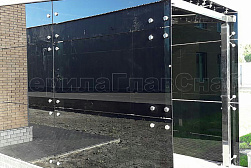 Стеклянные козырьки на спайдерах в Волгограде. Готовые проекты ПерилаГлавСнаб - фото 4