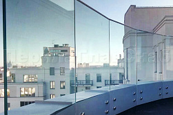 Цельностеклянные ограждения для крыш в Волгограде. Готовые проекты ПерилаГлавСнаб - фото 6 Цельностеклянные ограждения для крыш в Волгограде. Готовые проекты ПерилаГлавСнаб - фото 6