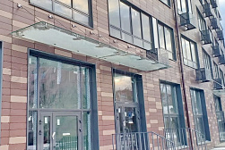 Стеклянные козырьки на вантах в Волгограде. Готовые проекты ПерилаГлавСнаб - фото 2